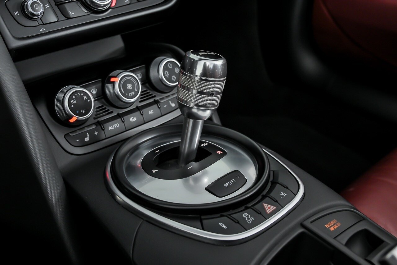 Used 2011 Audi R8 V8 AWD/4WD image 29