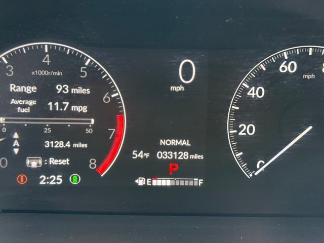 Used 2023 Honda Pilot TrailSport image 13