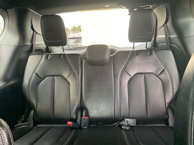 Used 2025 Chrysler Pacifica Select image 17
