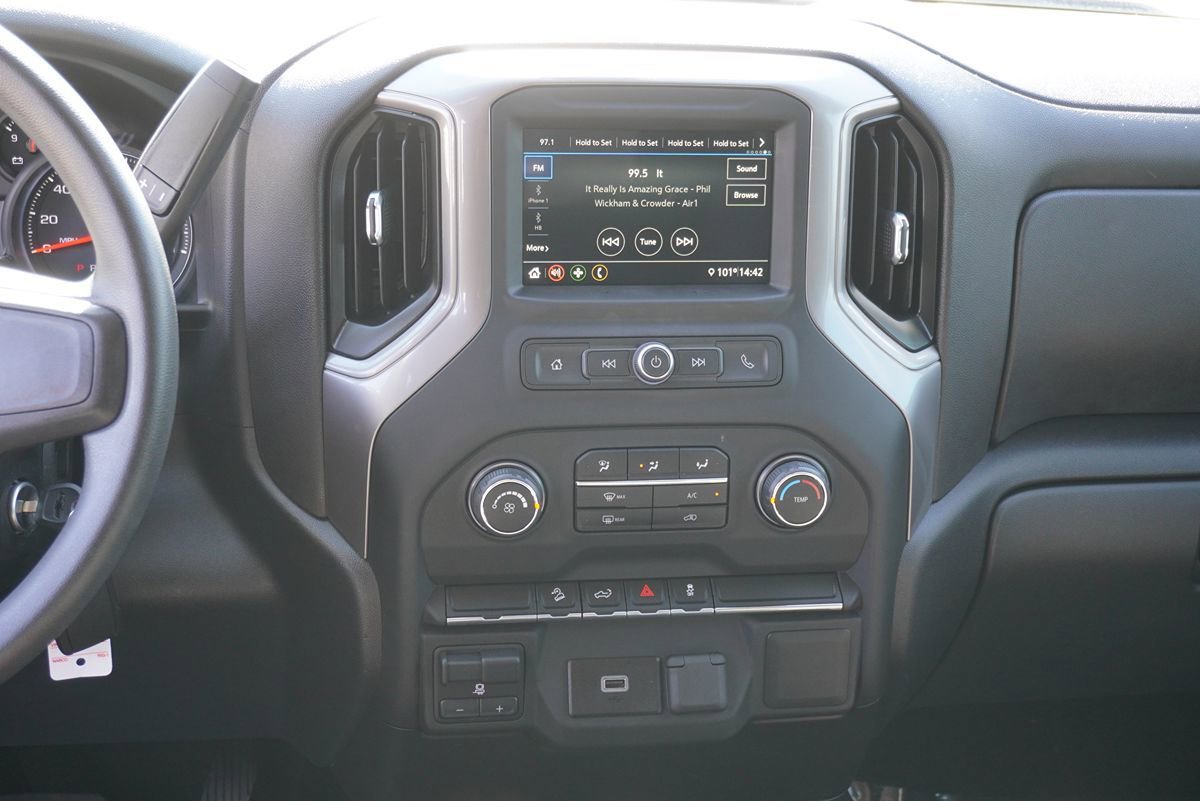 Used 2019 Chevrolet Silverado 1500 Custom Trail Boss w/ Custom Convenience Package AWD/4WD image 27