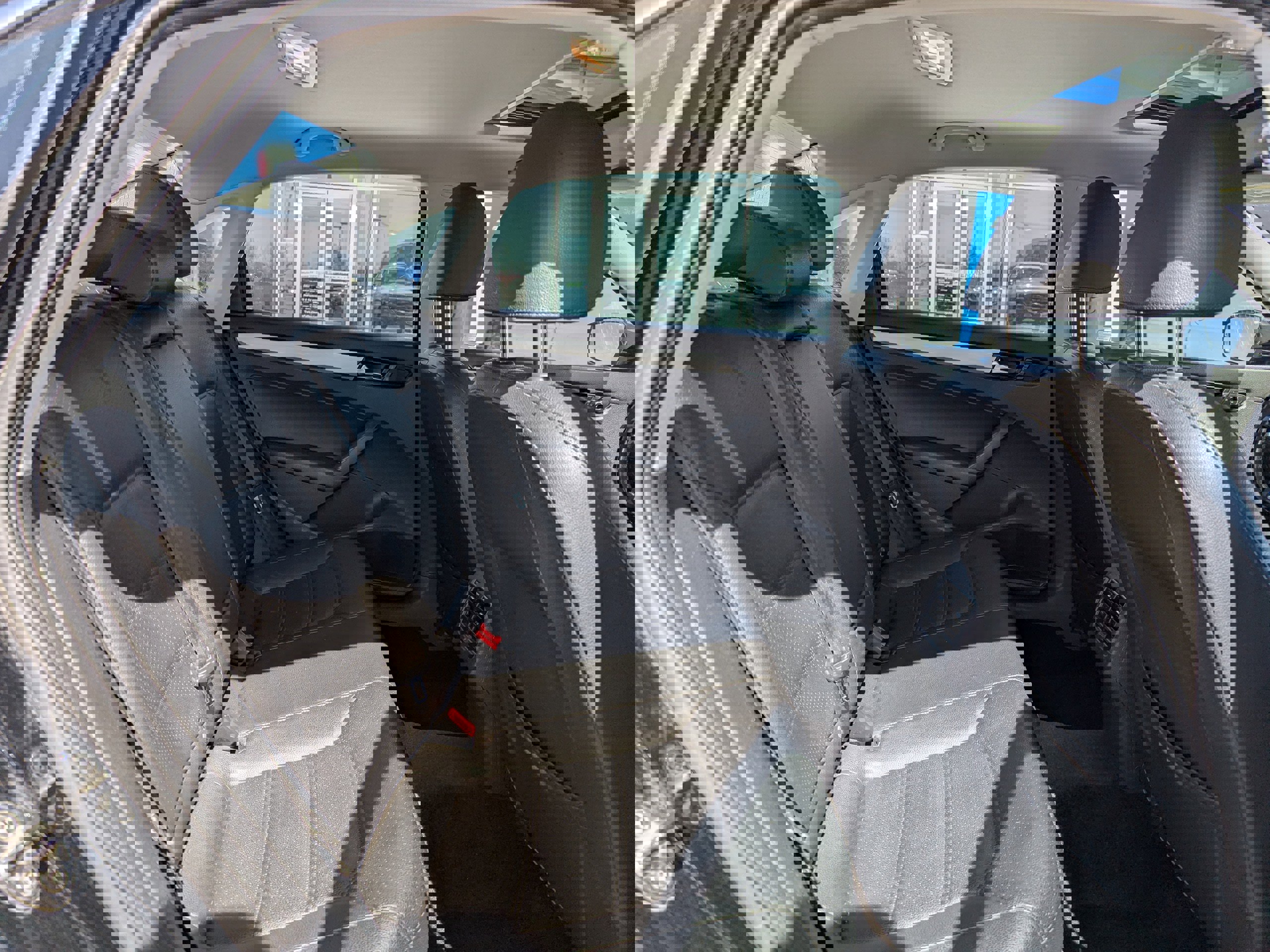 Used 2013 Volkswagen Passat TDI SE image 35