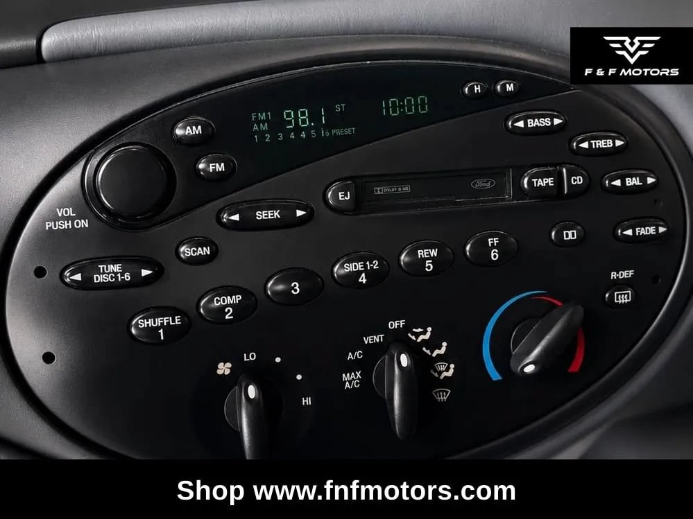 Used 1998 Ford Taurus LX FWD image 16