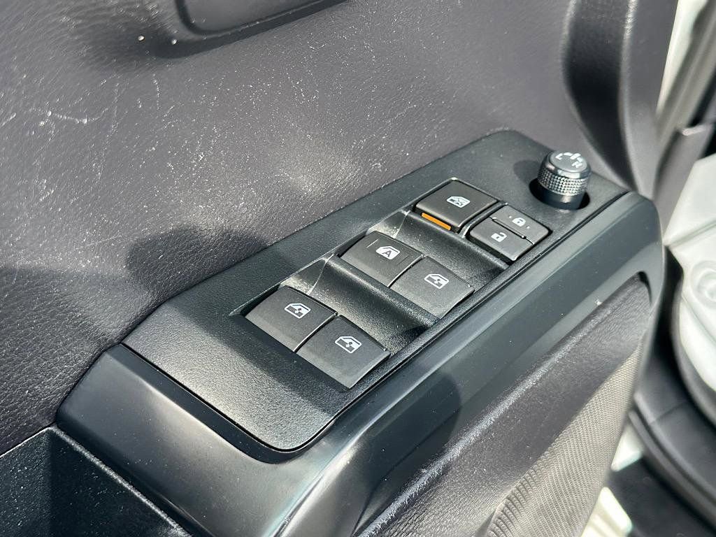 Certified 2021 Toyota Tacoma SR AWD/4WD image 18