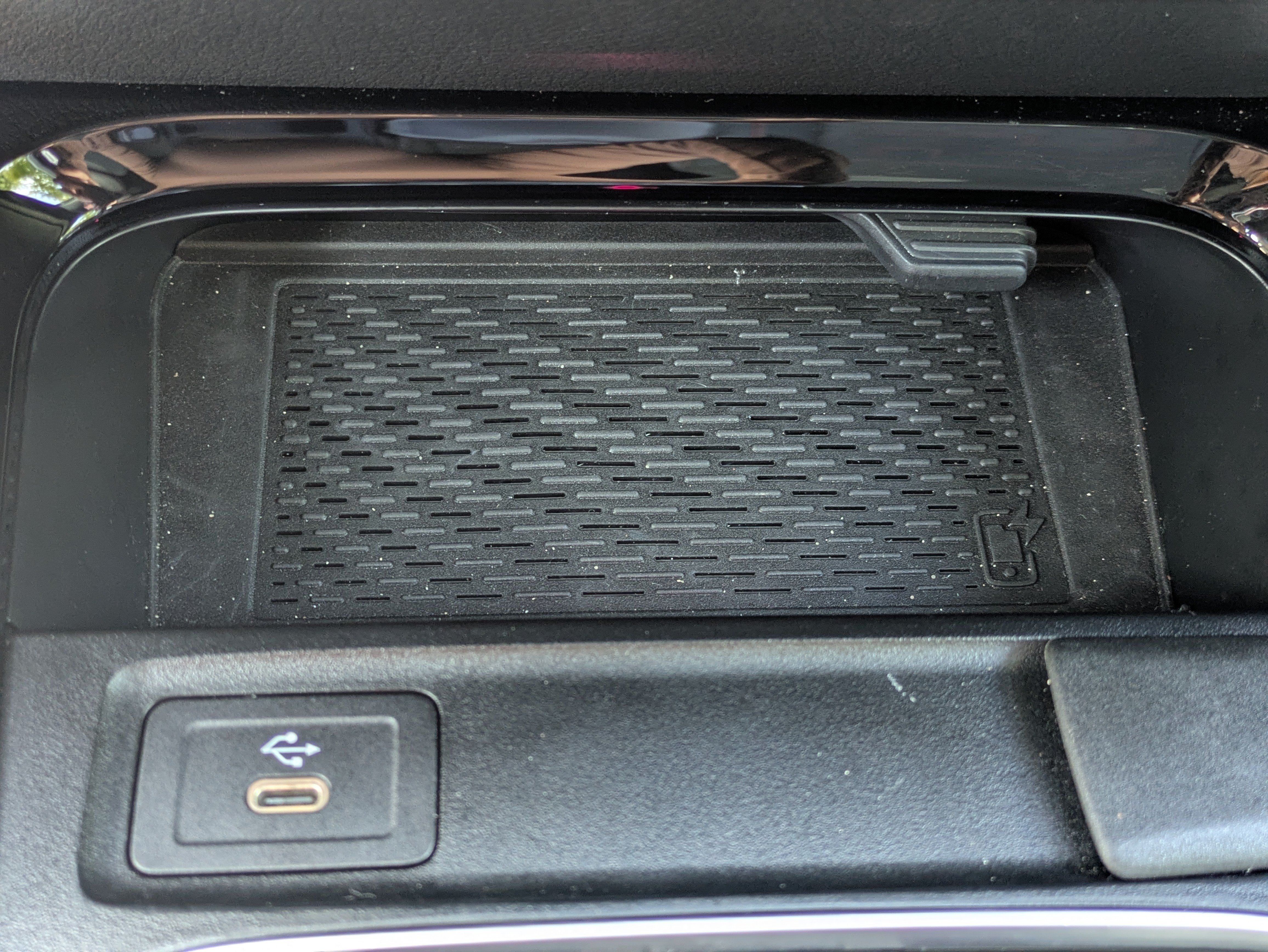 Used 2024 Mercedes-Benz EQB 350 4MATIC SUV image 21