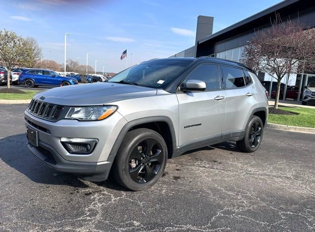 Used 2020 Jeep Compass Latitude image 3