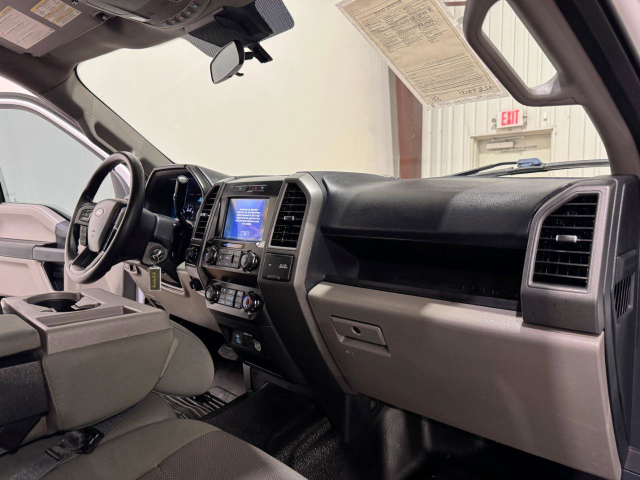 Used 2022 Ford F250 XL w/ Power Equipment Group AWD/4WD image 11