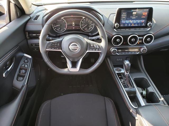 Used 2022 Nissan Sentra SR w/ Midnight Edition image 17