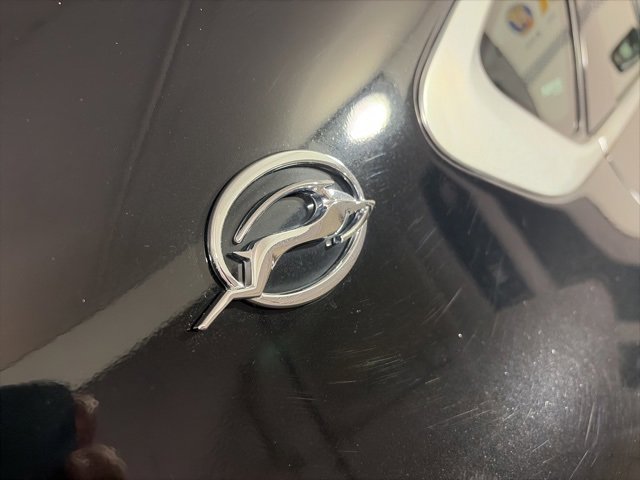 Used 2018 Chevrolet Impala LT image 4