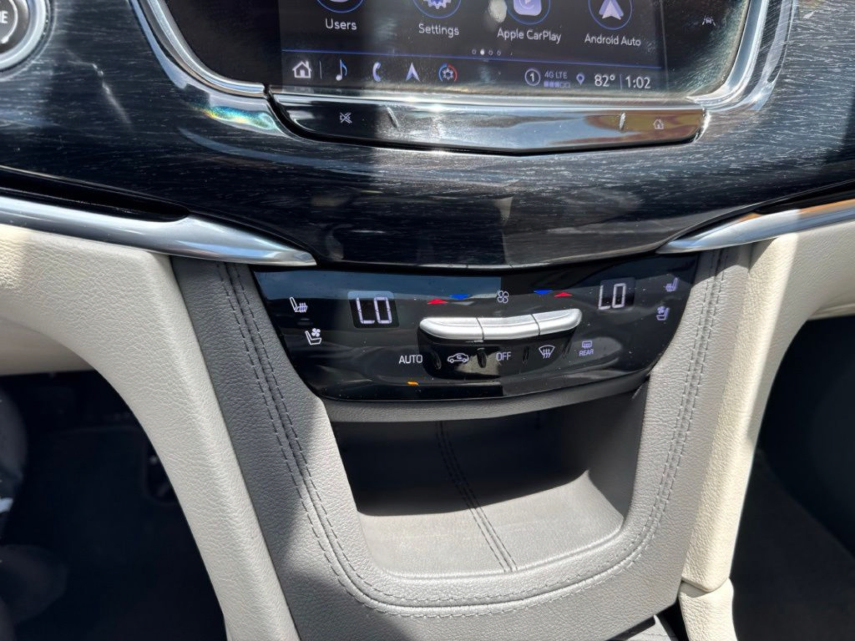 Used 2024 Cadillac XT6 Premium Luxury FWD image 15