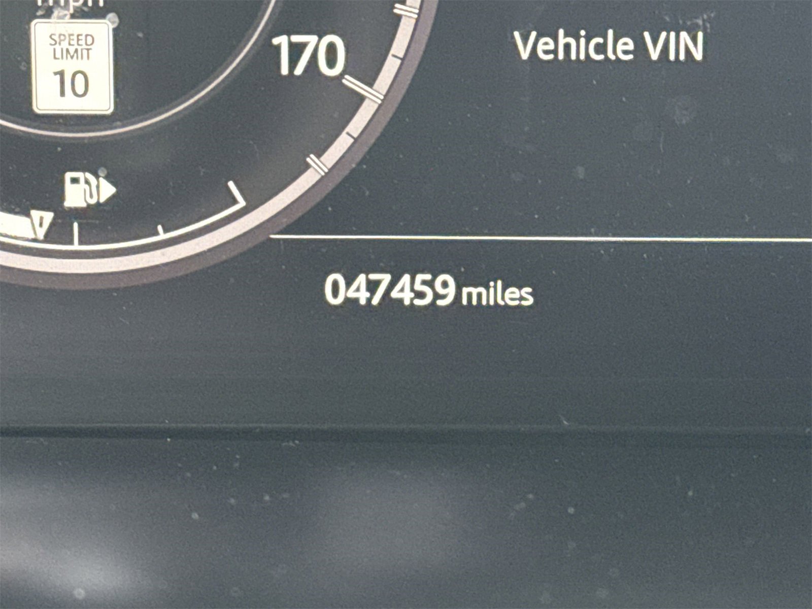 Used 2020 Land Rover Discovery Sport SE R-Dynamic image 21