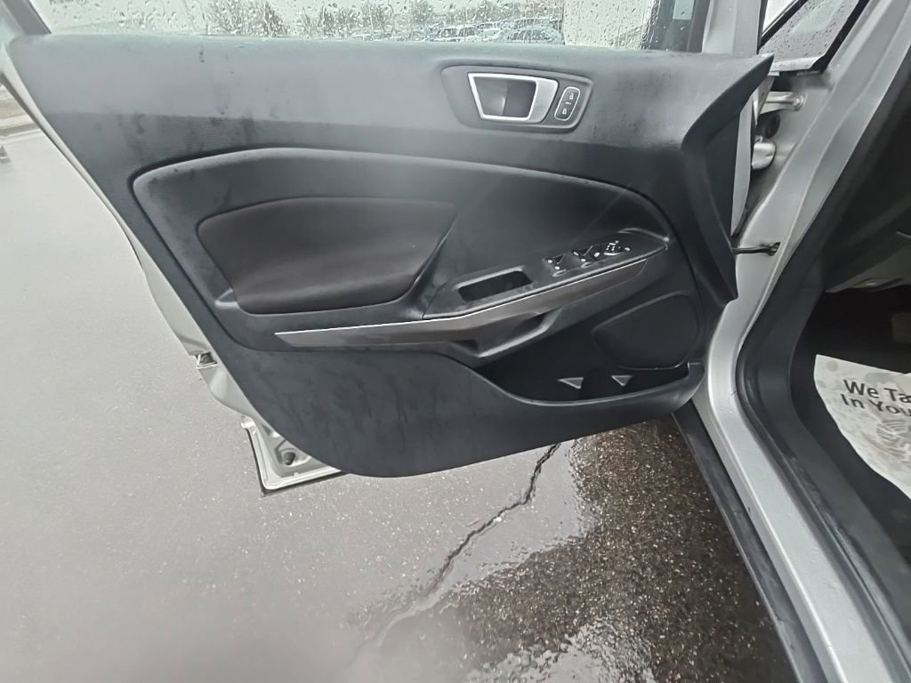 Used 2019 Ford EcoSport SE w/ SE Convenience Package image 12