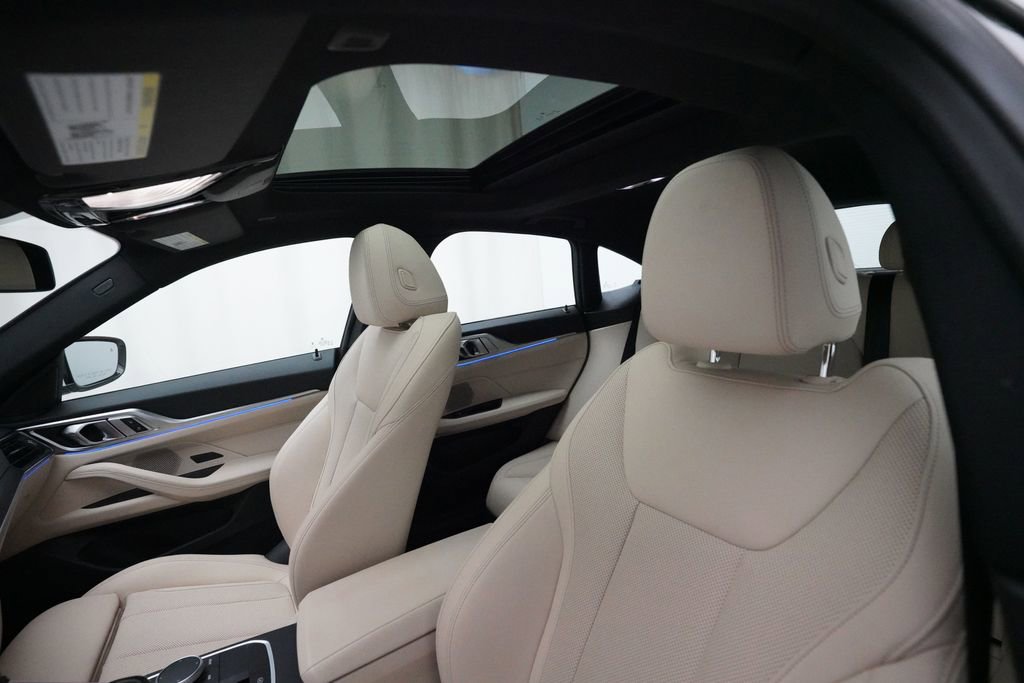 Used 2023 BMW 430i Gran Coupe xDrive w/ M Sport Package AWD/4WD image 32