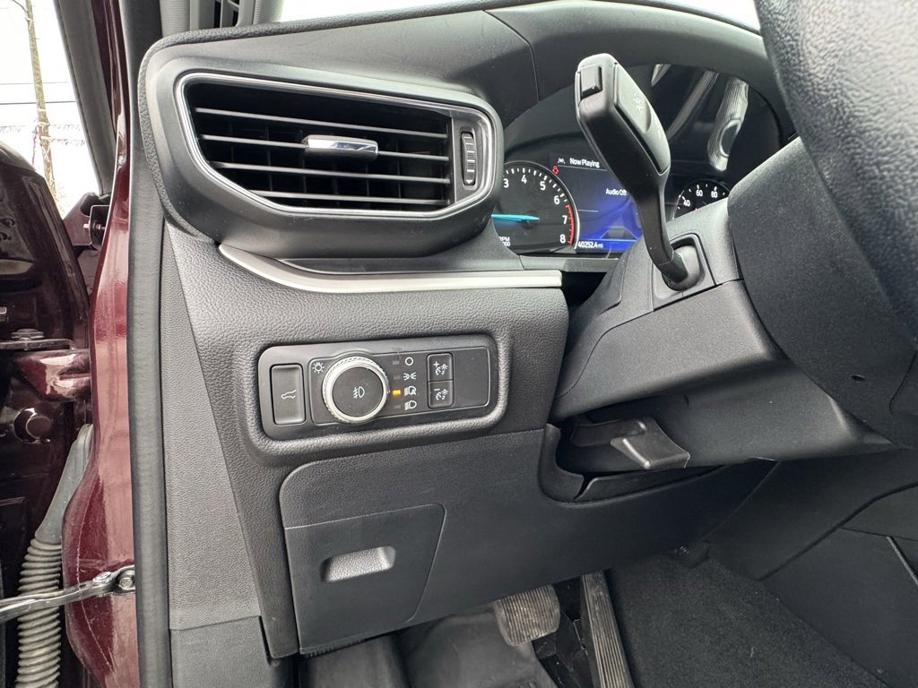 Used 2022 Ford Explorer XLT w/ Equipment Group 202A image 26
