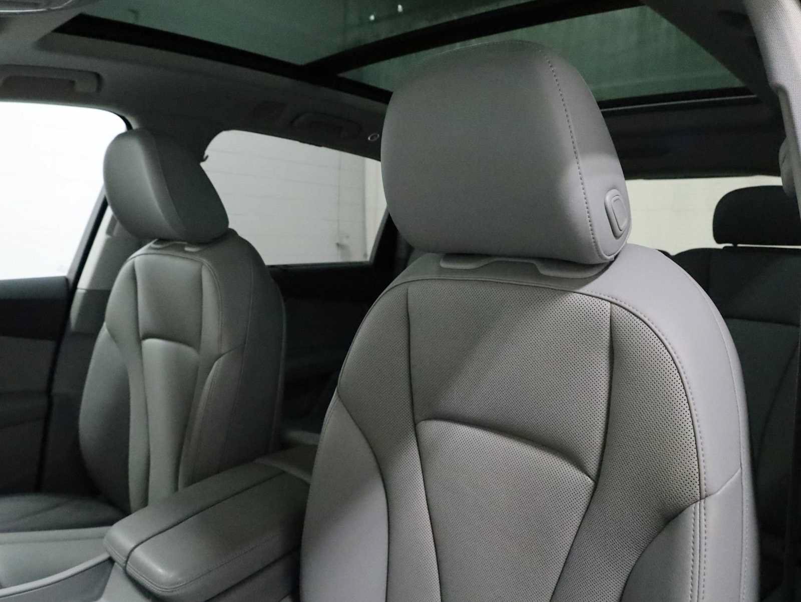 Used 2017 Audi Q7 3.0T Premium Plus AWD/4WD image 18