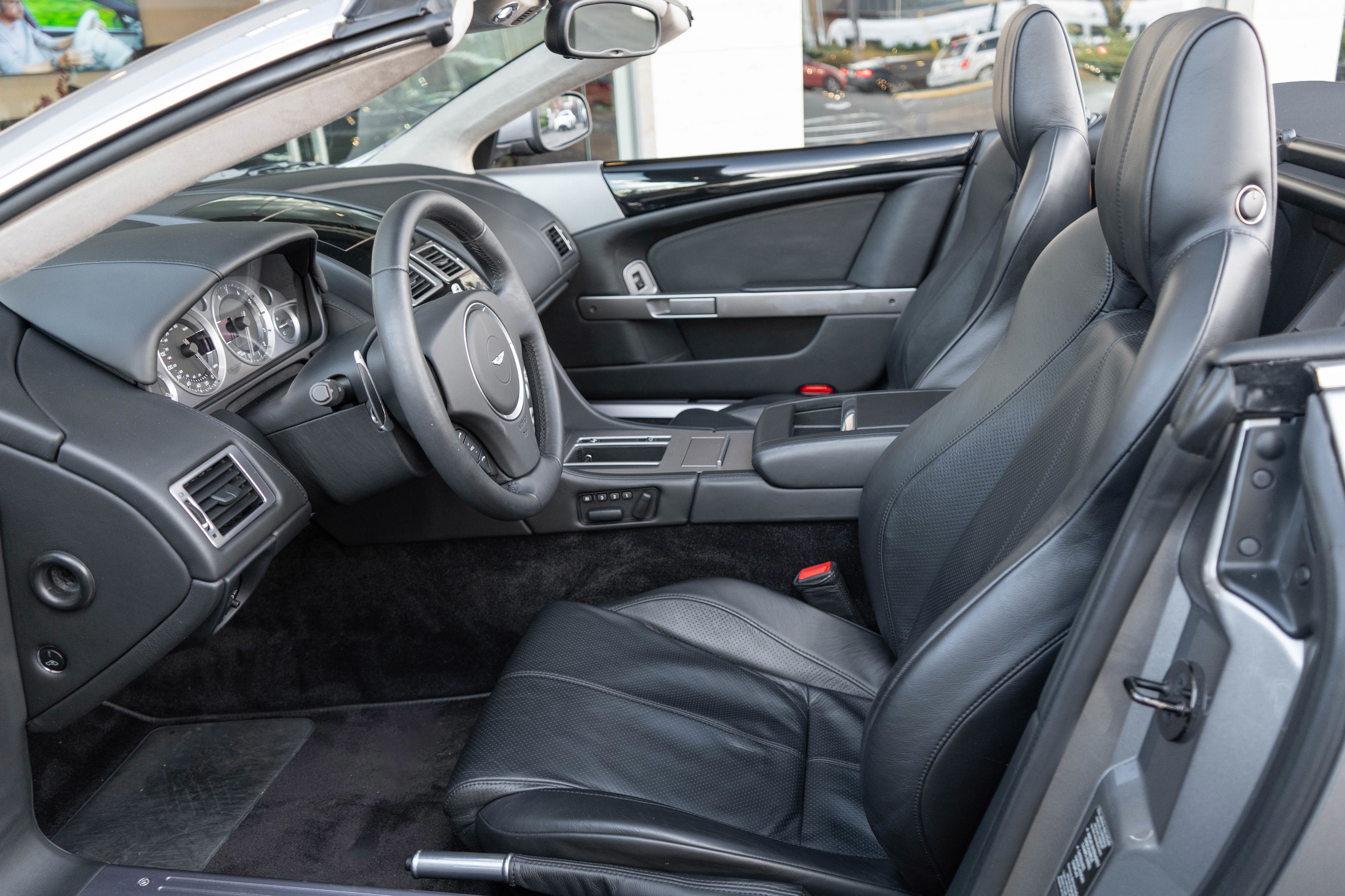 Used 2009 Aston Martin DB9 Volante RWD image 11