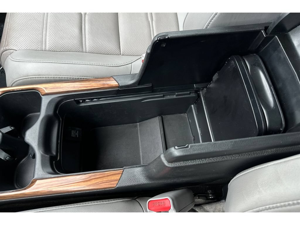 Used 2022 Honda CR-V Touring image 31