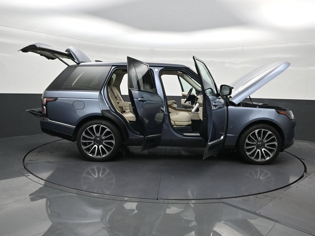 Used 2018 Land Rover Range Rover Supercharged AWD/4WD image 32