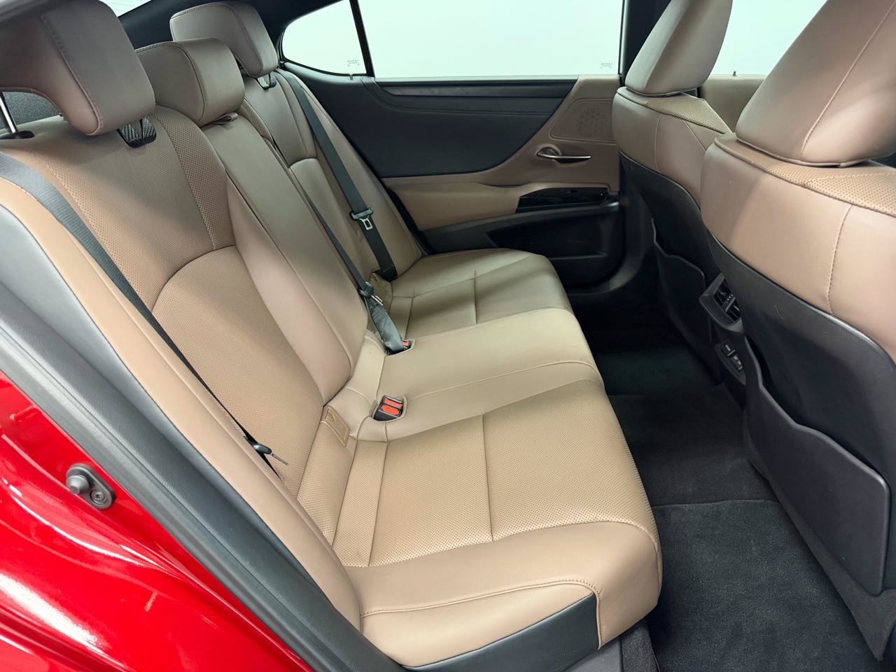 Used 2023 Lexus ES 350 w/ Premium Package FWD image 16