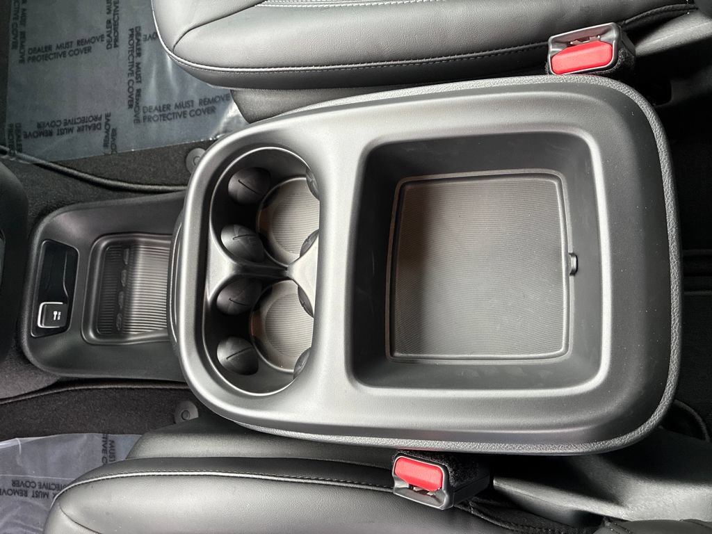 New 2026 Chrysler Pacifica Select w/ S Appearance Package FWD image 25