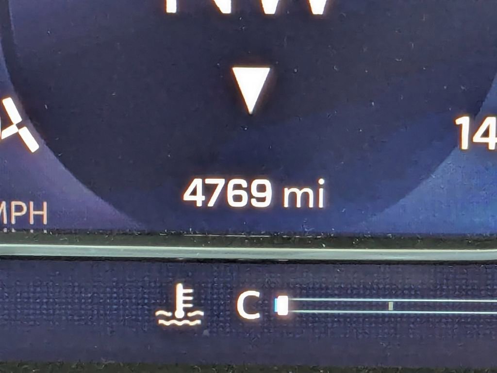 Used 2025 Chevrolet Silverado 1500 LTZ image 29