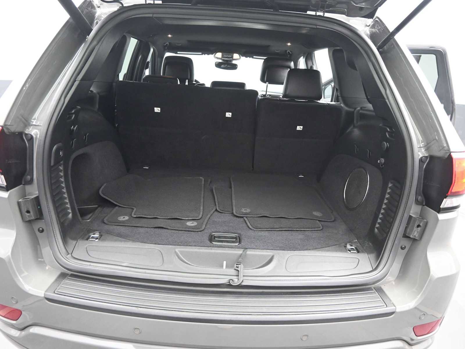 Used 2019 Jeep Grand Cherokee Altitude image 13