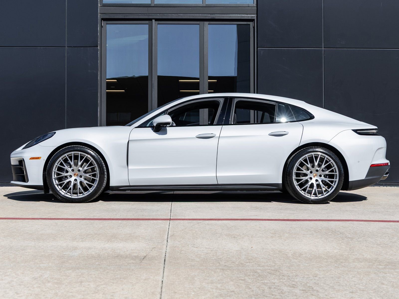 New 2026 Porsche Panamera 4 AWD/4WD image 2