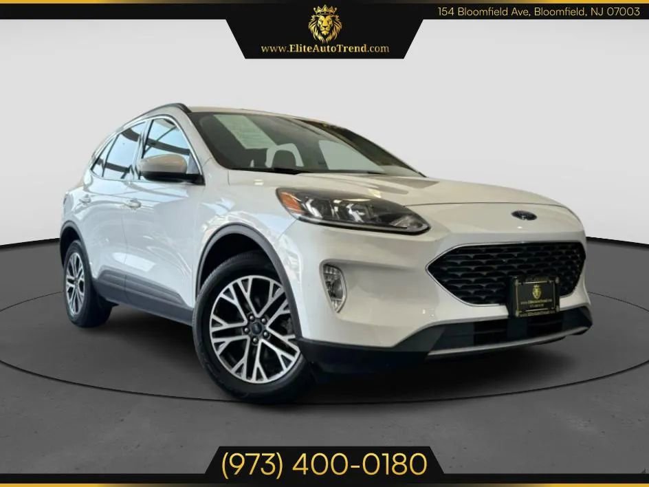 Used 2020 Ford Escape SEL image 1