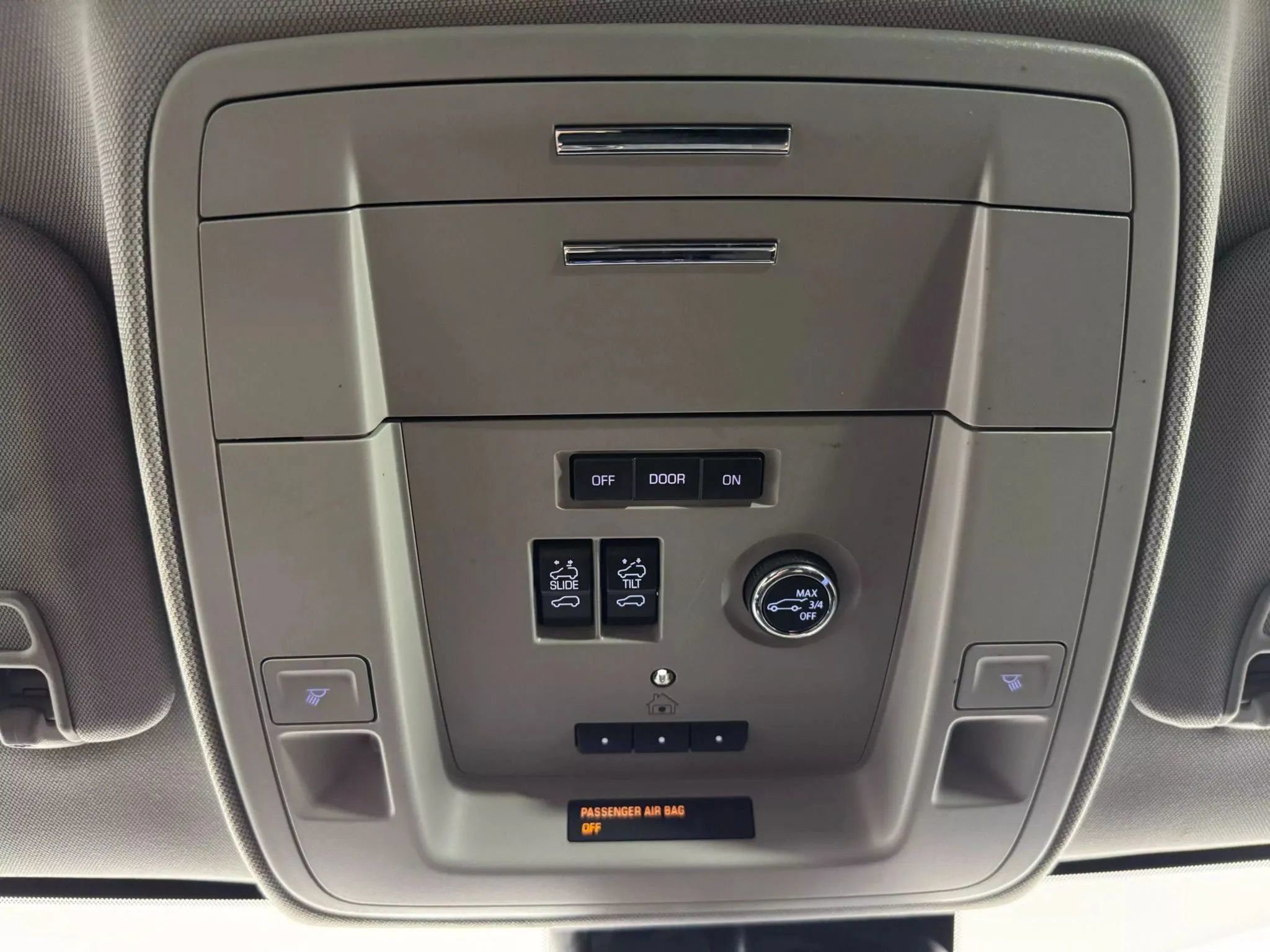 Used 2019 Chevrolet Suburban LT AWD/4WD image 24