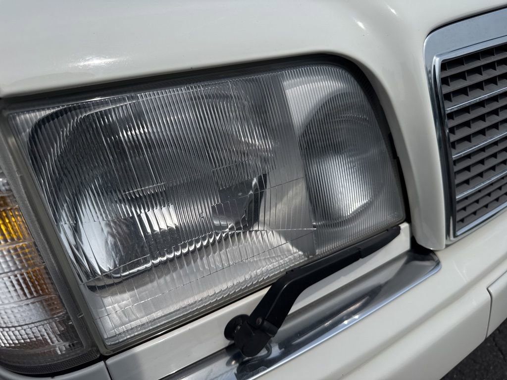 Used 1995 Mercedes-Benz E 320 Convertible image 54