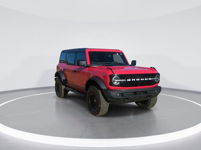 Used 2022 Ford Bronco Wildtrak image 2