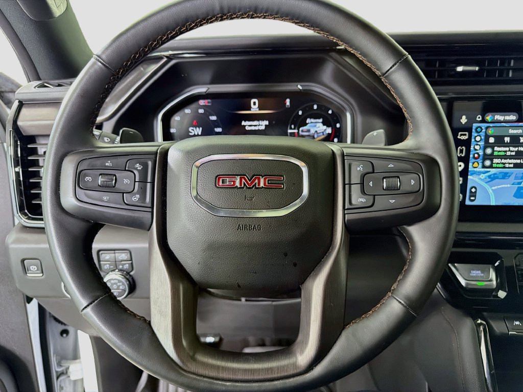 Used 2025 GMC Sierra 1500 AT4 w/ Technology Package AWD/4WD image 15