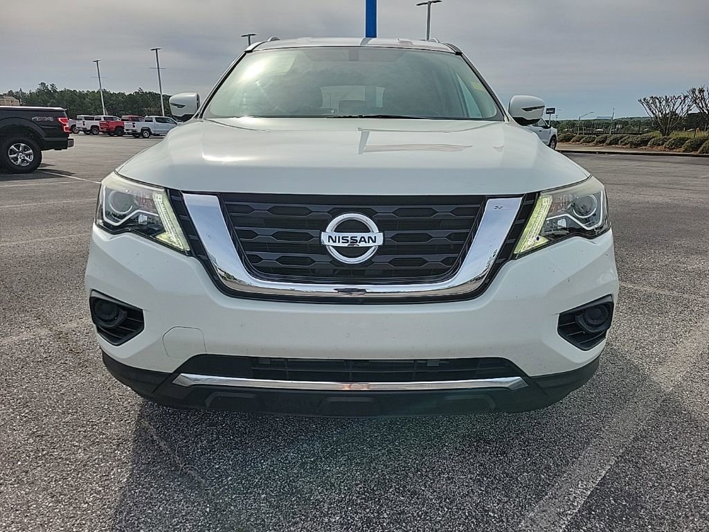 Used 2018 Nissan Pathfinder S FWD image 2