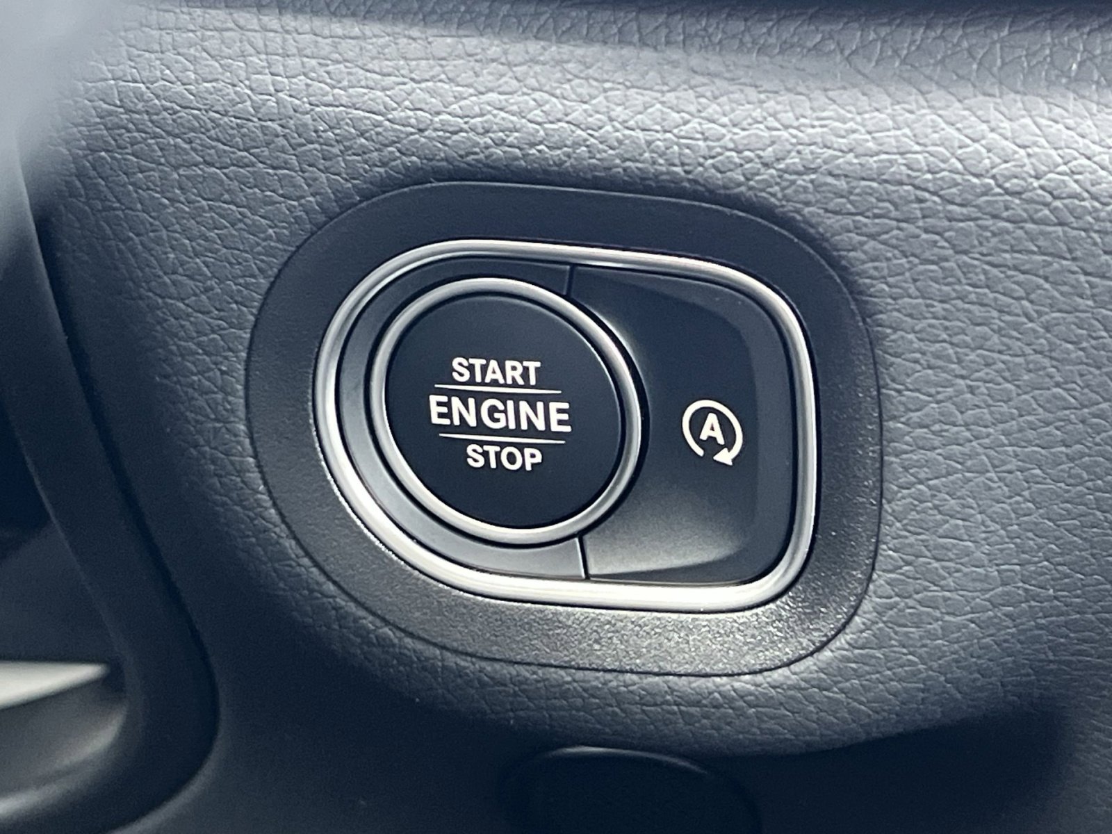 New 2026 Mercedes-Benz GLS 450 4MATIC image 33