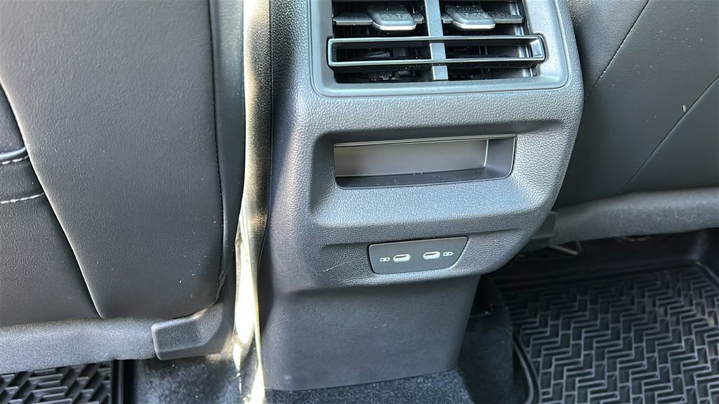 Used 2026 Volkswagen Tiguan SE R-Line AWD/4WD image 25