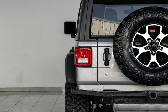 Used 2020 Jeep Wrangler Sport AWD/4WD image 36