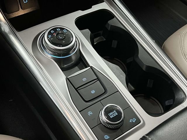 Used 2023 Ford Explorer XLT w/ Equipment Group 202A image 26