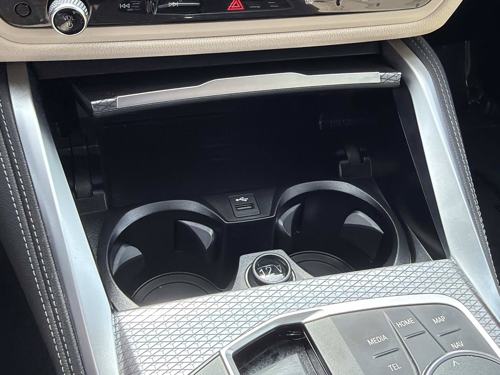 Used 2025 BMW M440i RWD image 23