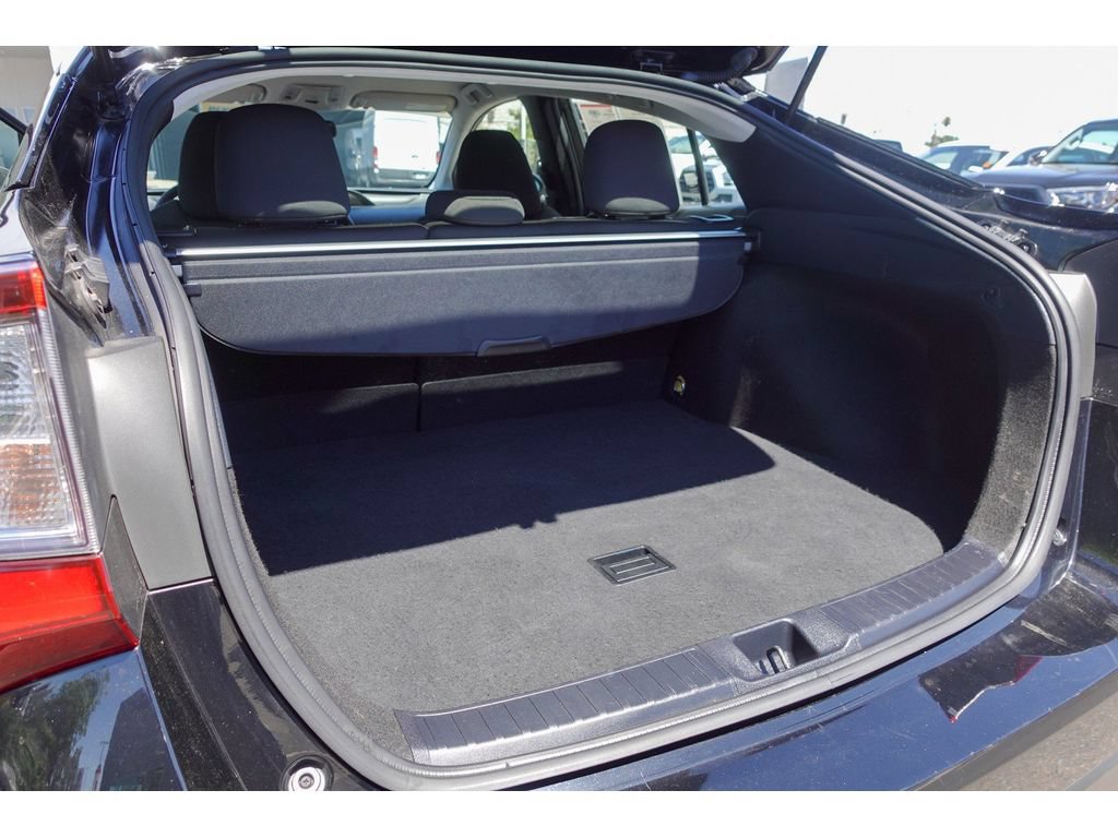 Certified 2022 Toyota Prius LE FWD image 25