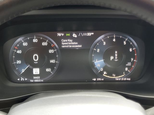 Used 2021 Volvo XC40 T4 Momentum w/ Premium Package image 23