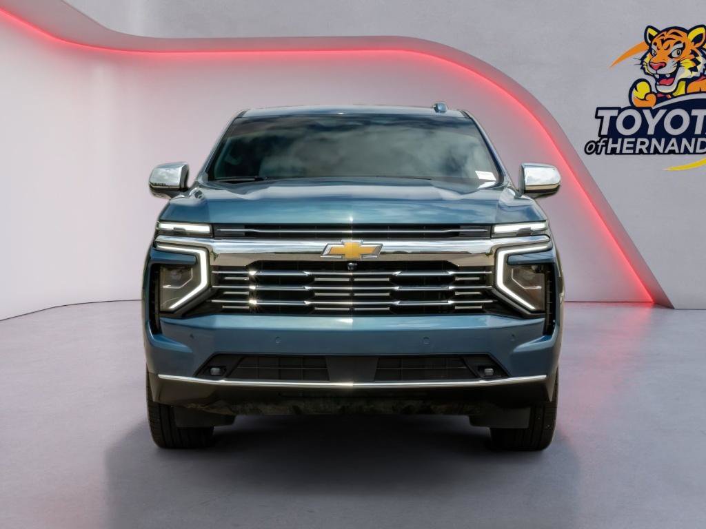 Used 2025 Chevrolet Tahoe Premier AWD/4WD image 2