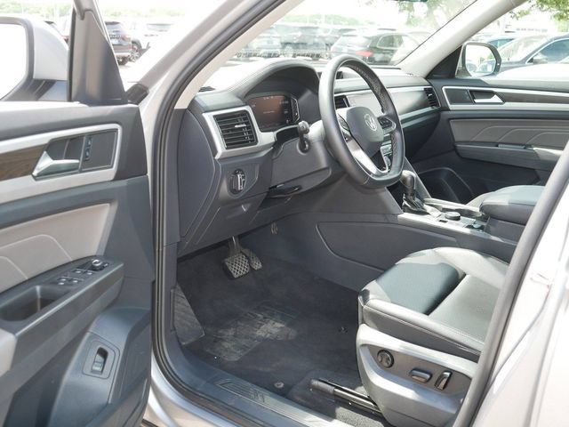 Certified 2022 Volkswagen Atlas SE w/ Panoramic Sunroof Package AWD/4WD image 12