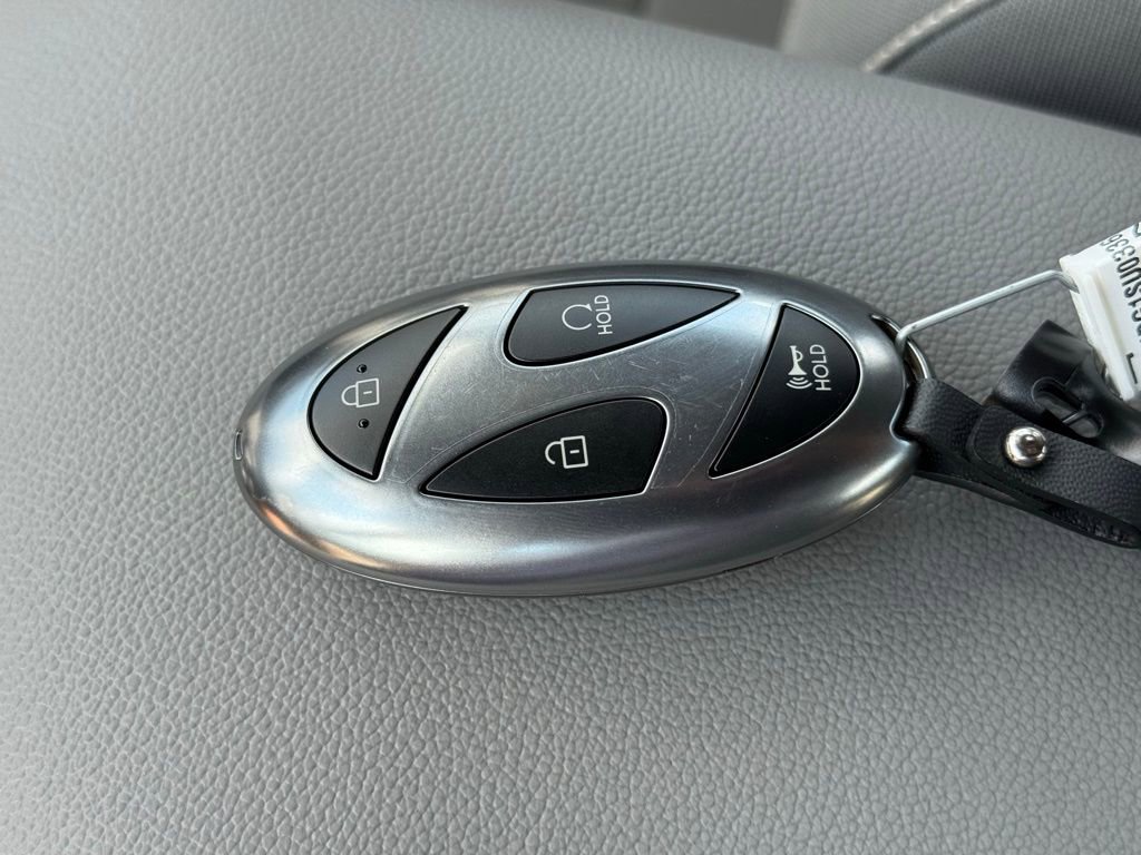 Used 2025 Hyundai Elantra Sport image 27