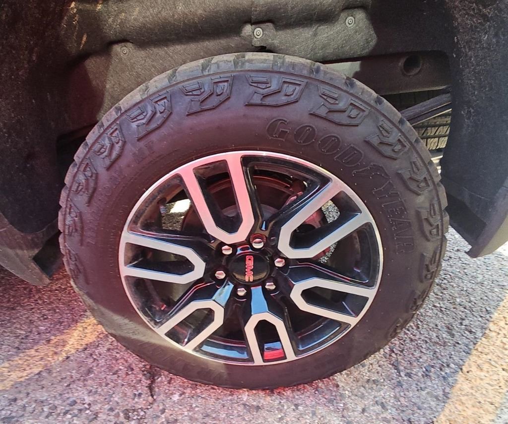 Used 2026 GMC Sierra 1500 AT4 w/ AT4 Premium Package image 5