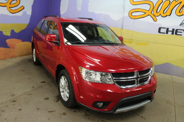 Used 2016 Dodge Journey SXT w/ Comfort/Convenience Group FWD image 2