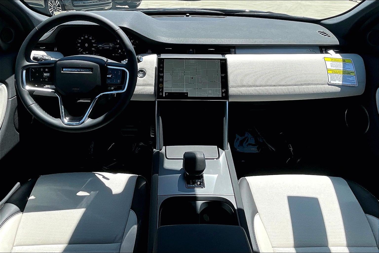 New 2026 Land Rover Discovery Sport Landmark AWD/4WD image 10