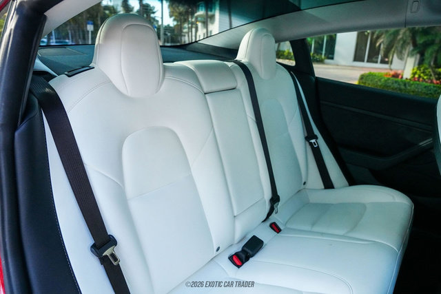 Used 2022 Tesla Model 3 Performance image 39