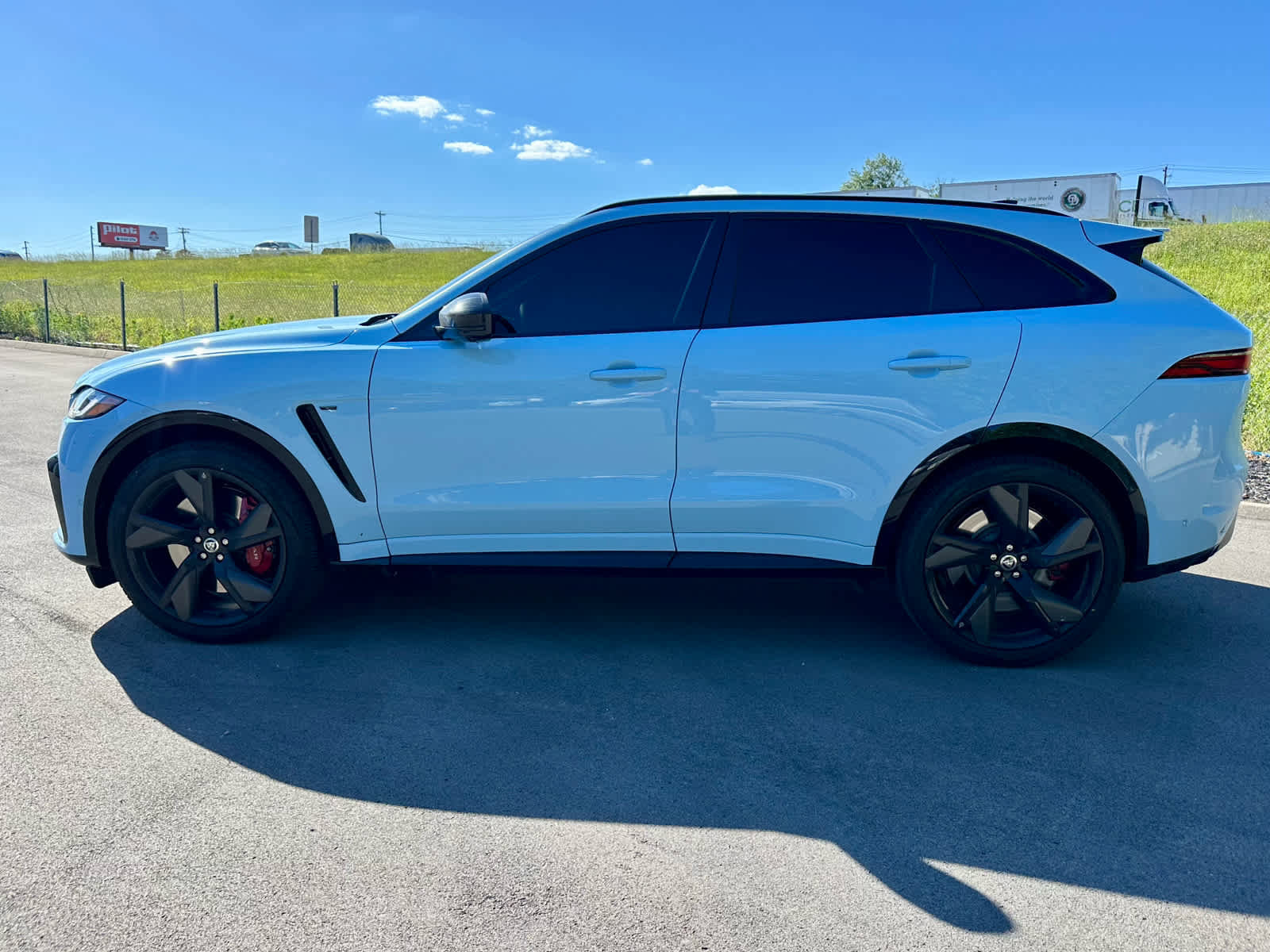 Used 2026 Jaguar F-PACE SVR 575 Edition AWD/4WD image 8