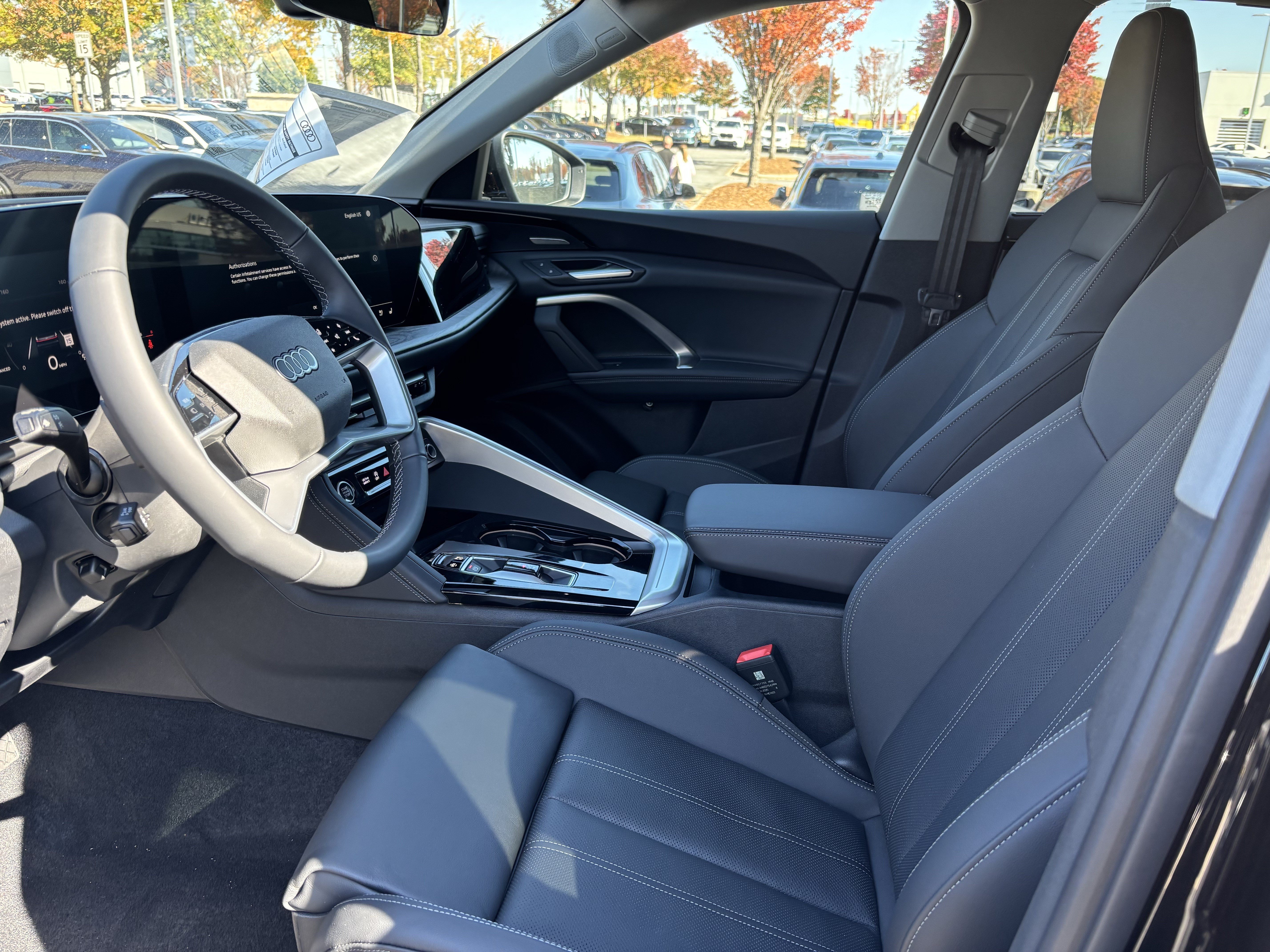 Certified 2025 Audi Q5 Premium AWD/4WD image 16