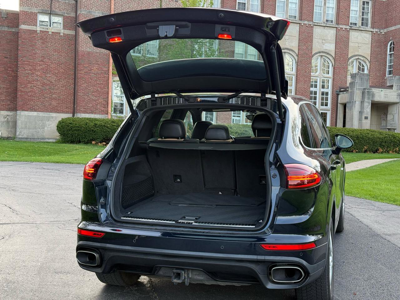 Used 2015 Porsche Cayenne Diesel AWD/4WD image 7