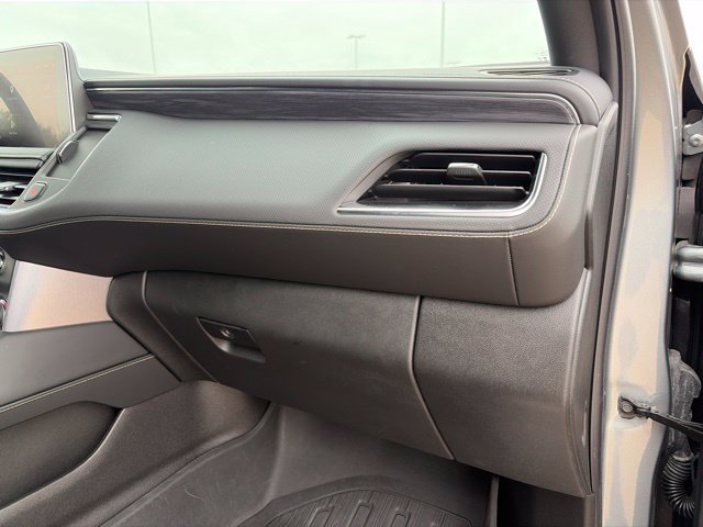Used 2024 GMC Yukon SLT w/ SLT Premium Package AWD/4WD image 60
